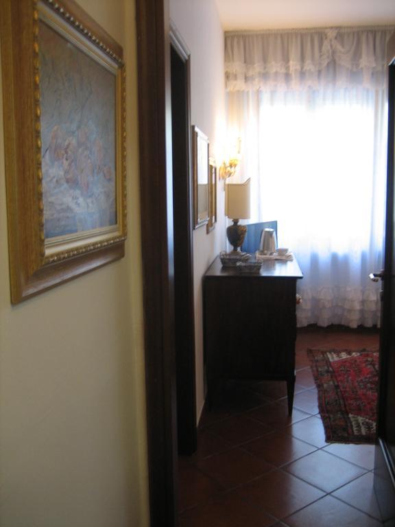B&B Domus Σιρμιόνε Εξωτερικό φωτογραφία